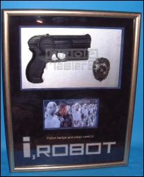 I,ROBOTPolice Badge + Pistol Display